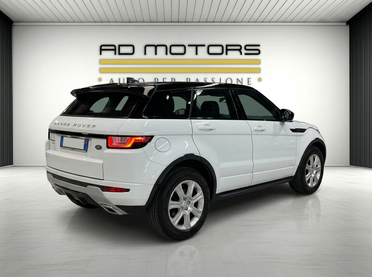 Land Rover Range Rover Evoque 5p 2.0 td4 SE Dynamic 150cv auto my18 - foto 4 di 4