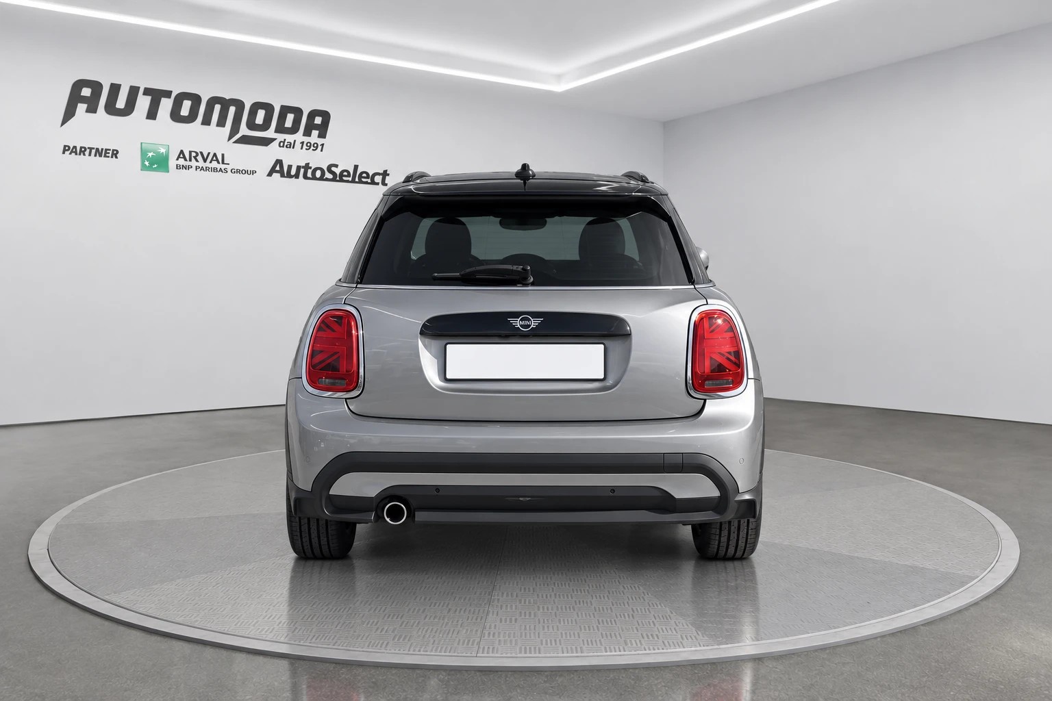 MINI Cooper 5P Yours AUTO KM ZERO - foto 4 di 4