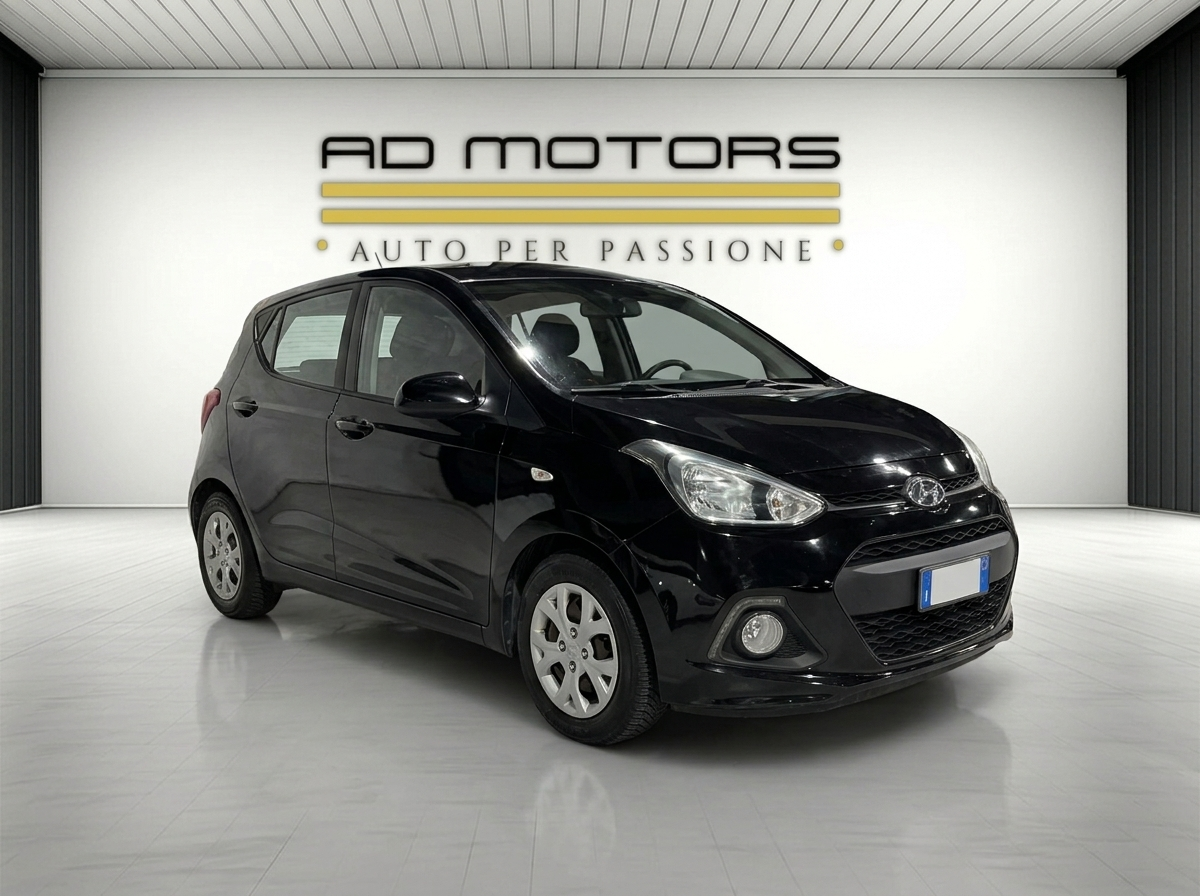 Hyundai i10 Benzina Neopatentati, del 2015, 169.000 km, in vendita a Bareggio (MI)