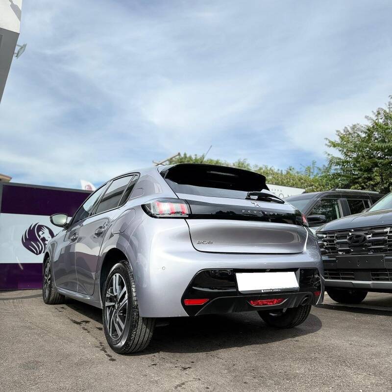 Peugeot 208 1.5 bluehdi Allure Pack s&s 100cv *GARANZIA 24 MESI* - foto 4 di 23