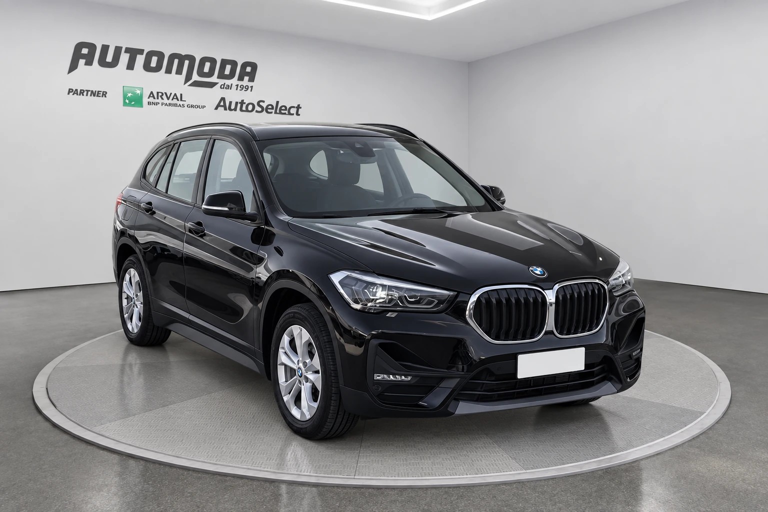 BMW X1 X Drive 25E Business Advantage automatico - foto 3 di 4