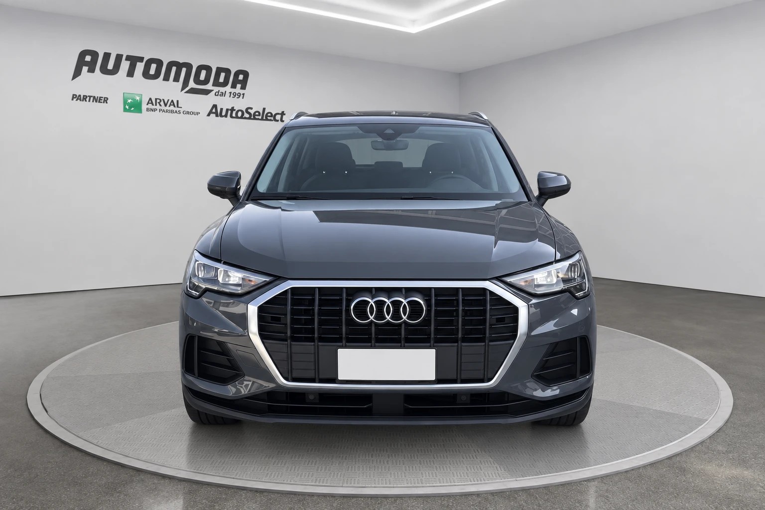 Audi Q3 35 2.0 tdi Business s-tronic - foto 2 di 4