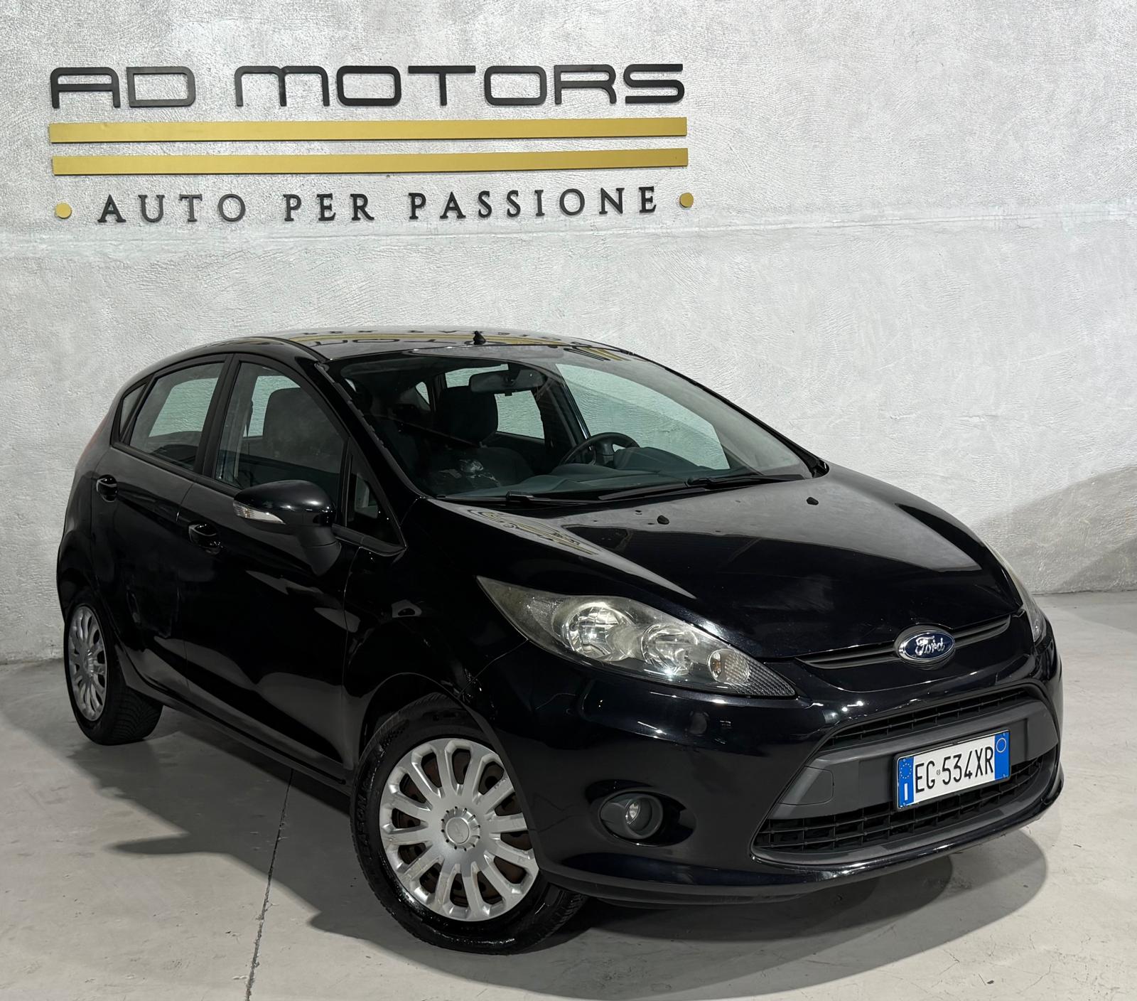 Ford Fiesta 5p 1.4 tdci Titanium c/esp E5 Diesel Neopatentati 5 Posti, del 2011, 225.000 km, in vendita a Bareggio (MI)