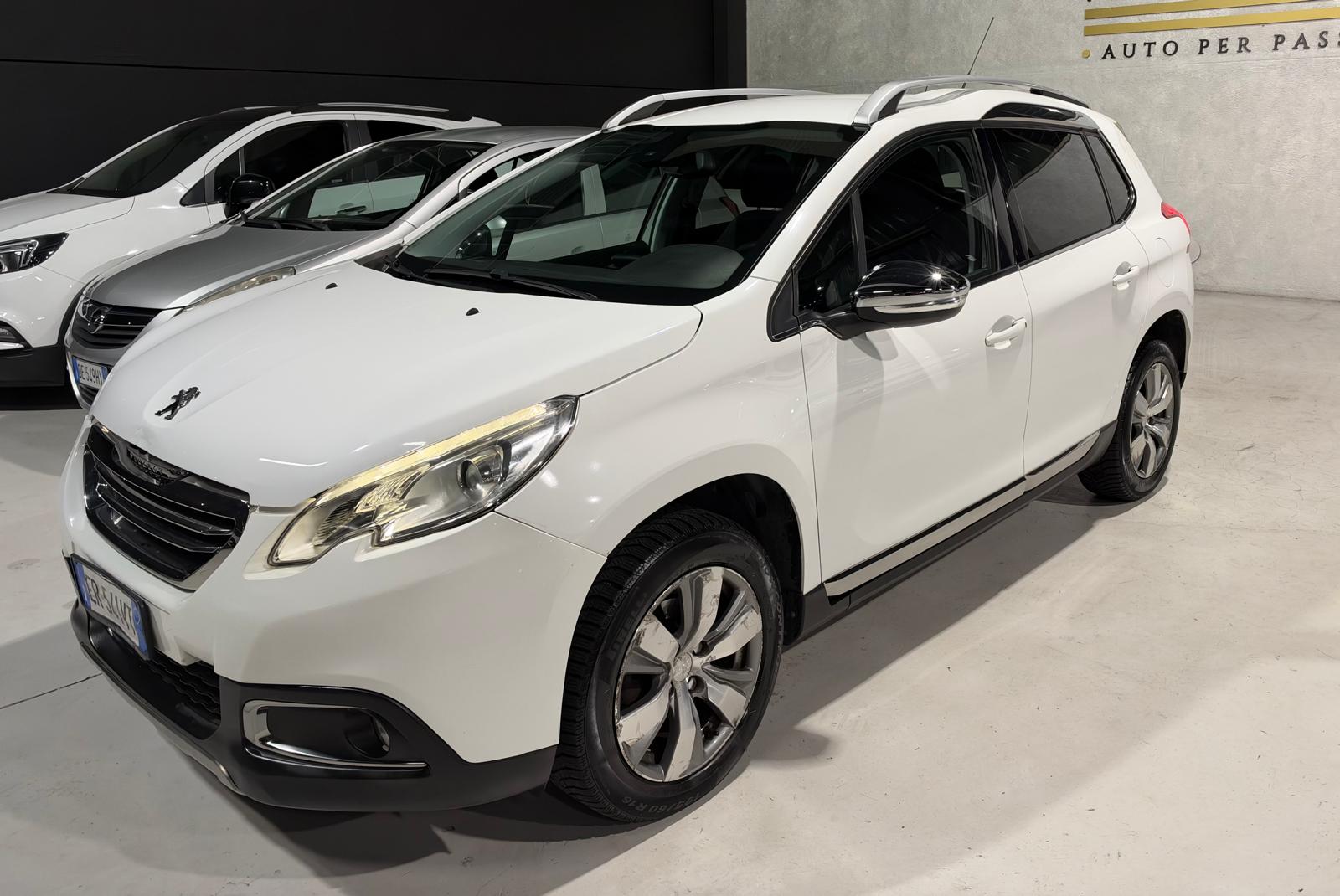 Peugeot 2008 Benzina Neopatentati+LED+Tetto - foto 3 di 4