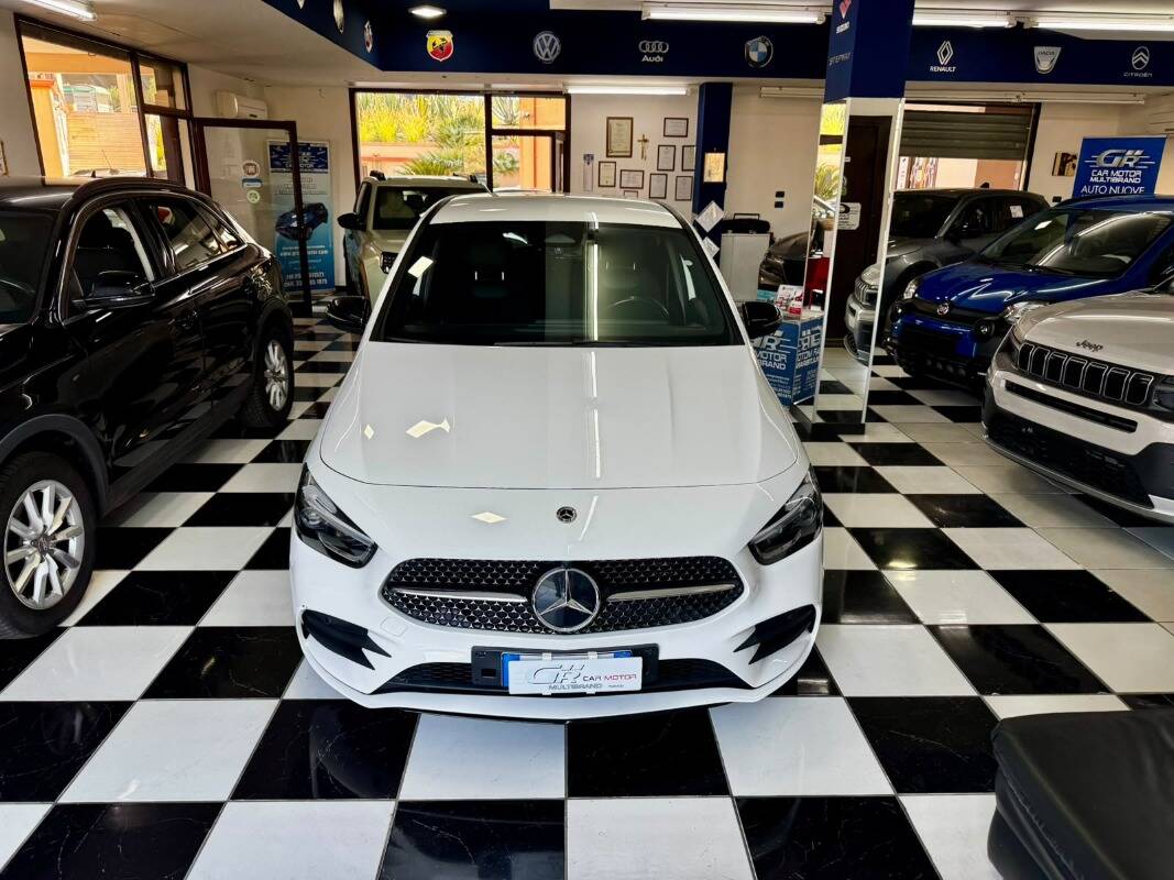 Mercedes-Benz B 180 180 d AMG Line Advanced Plus auto, del 2023, 73.900 km, in vendita a Paola (CS)