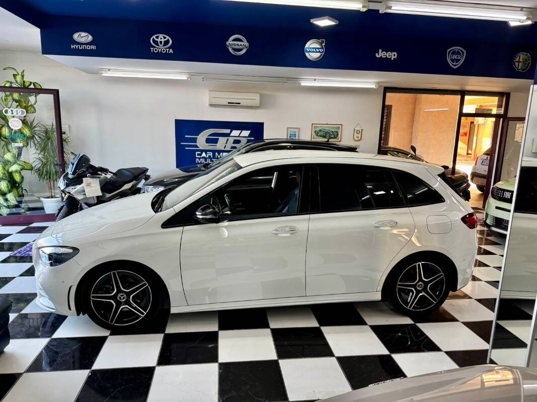 Mercedes-Benz B 180 180 d AMG Line Advanced Plus auto - foto 4 di 31