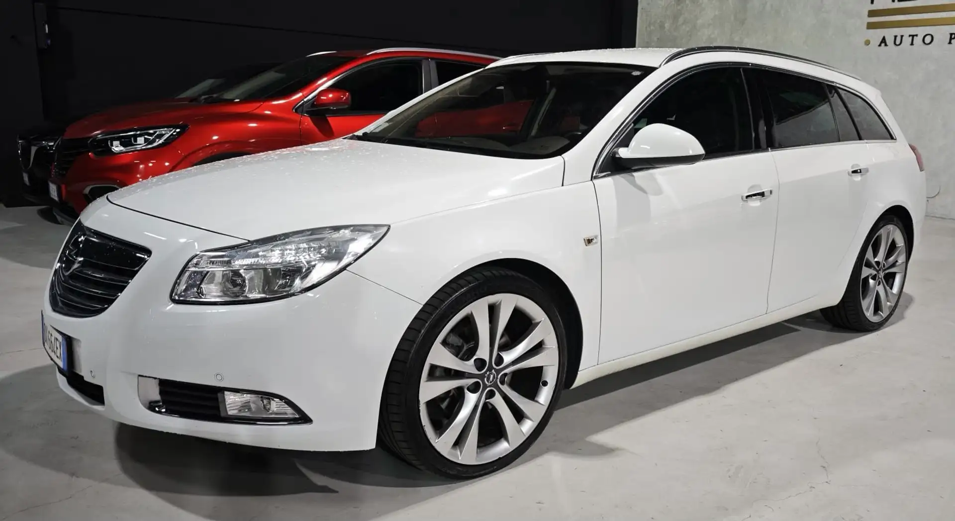 Opel Insignia Sports Tourer 2.0 t Cosmo 220cv auto - foto 3 di 4