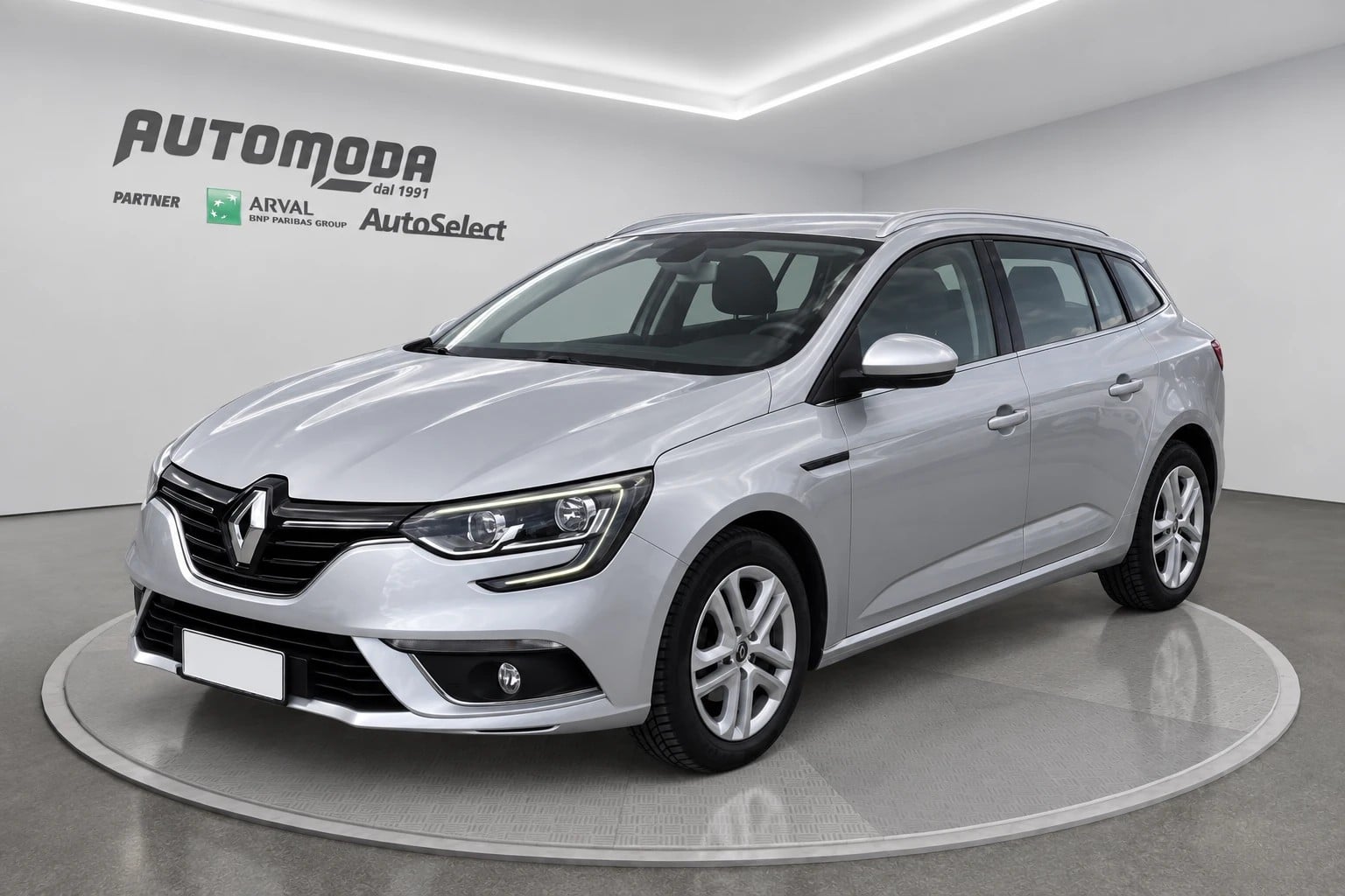 Renault Megane ST 1.5DCI 115CV, del 2020, 114.669 km, in vendita a San Miniato (PI)