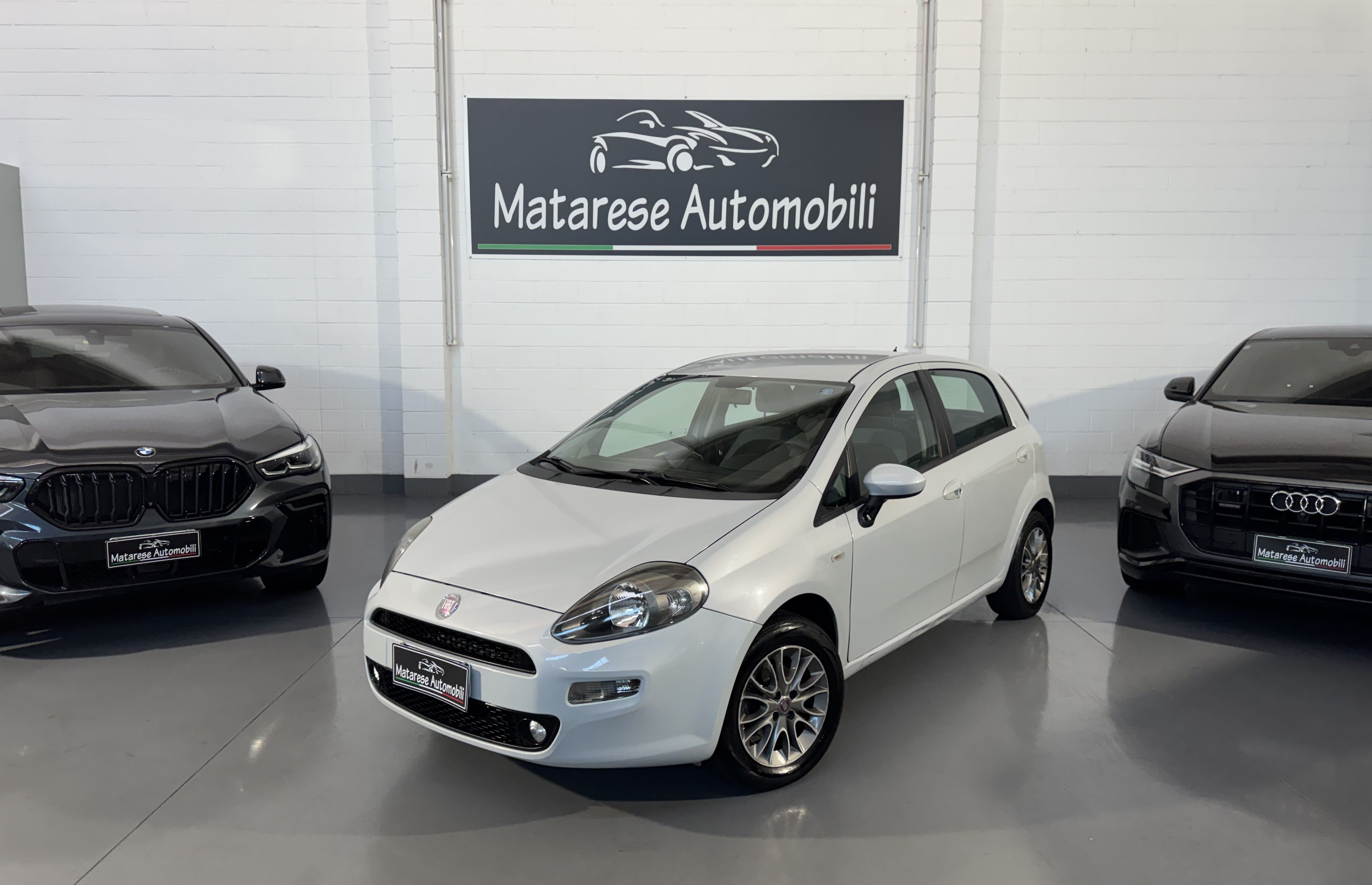 Fiat Punto 5p GPL 1.4cc 77cv OK Neopatentati, del 2012, 166.755 km, in vendita a Cusago (MI)