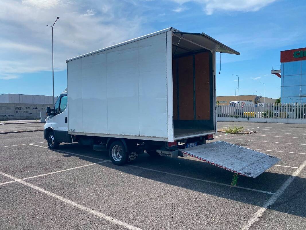 Iveco Daily 35 C14 3750 cab. E6d-temp - foto 4 di 24