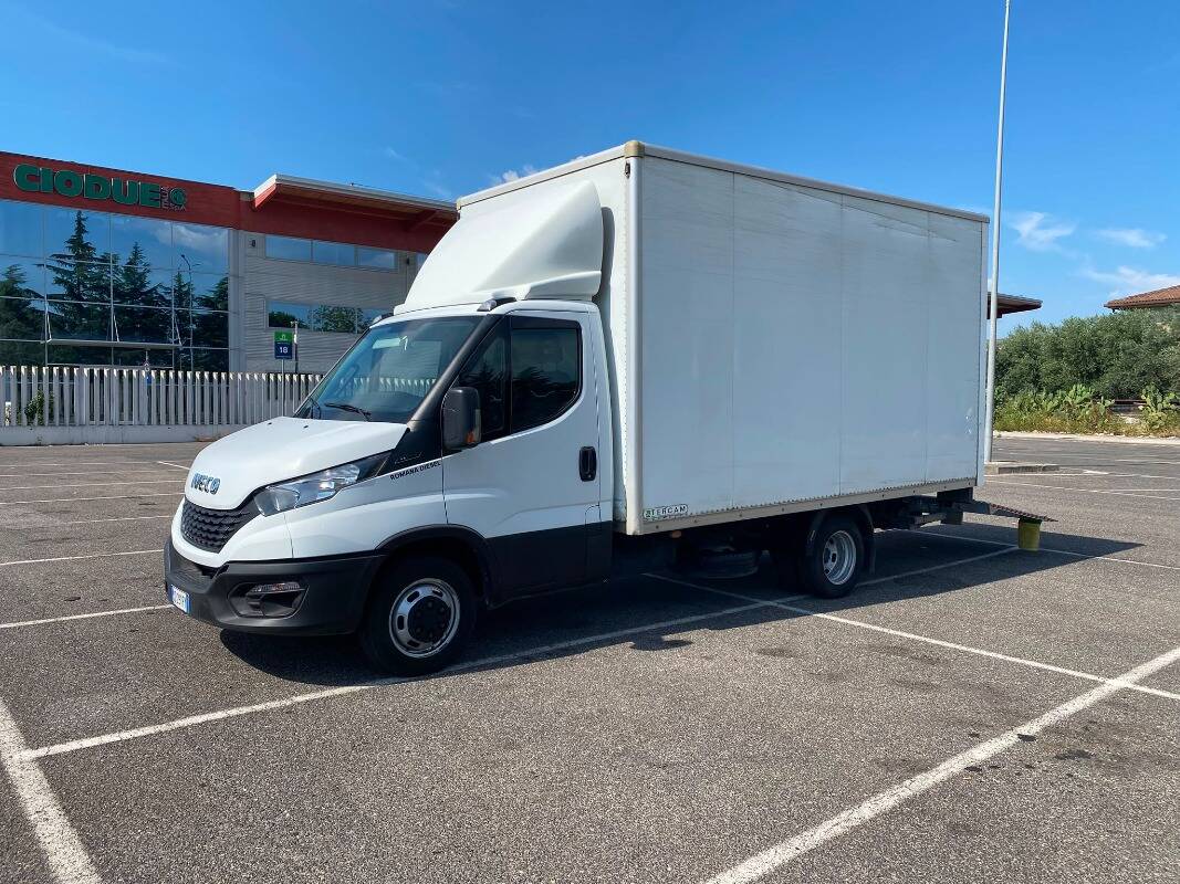 Iveco Daily 35 C14 3750 cab. E6d-temp - foto 3 di 24