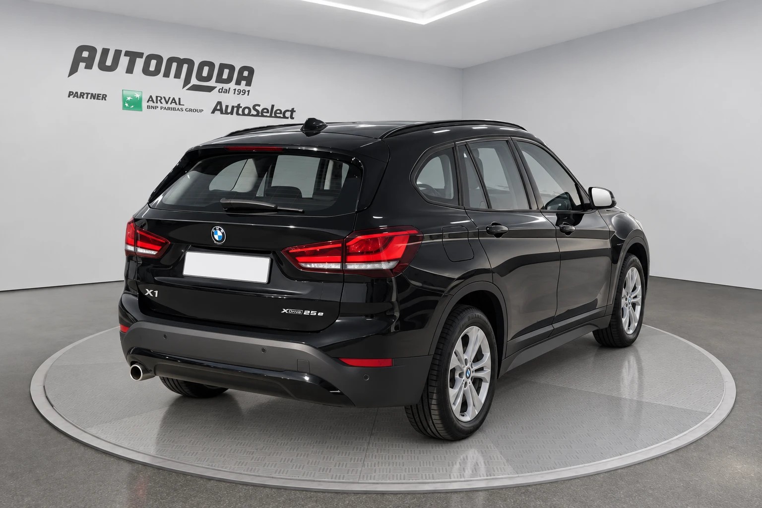 BMW X1 xDrive25e Advantage Auto - foto 4 di 4