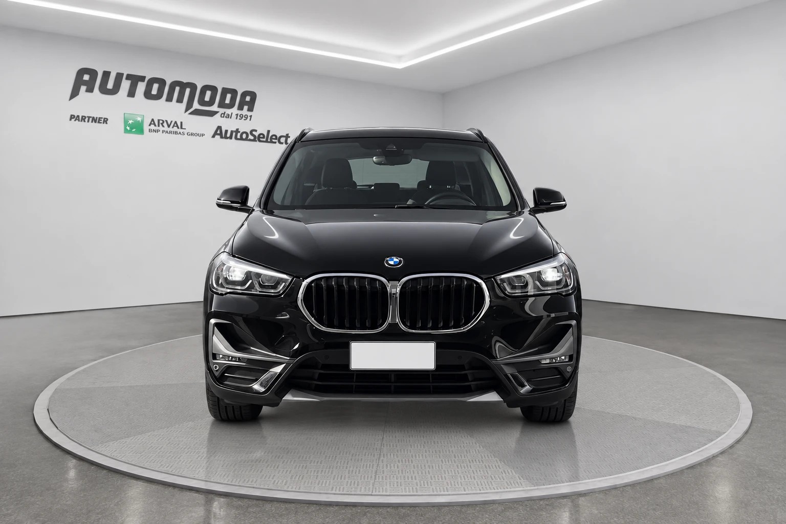 BMW X1 xDrive25e Advantage Auto - foto 2 di 4