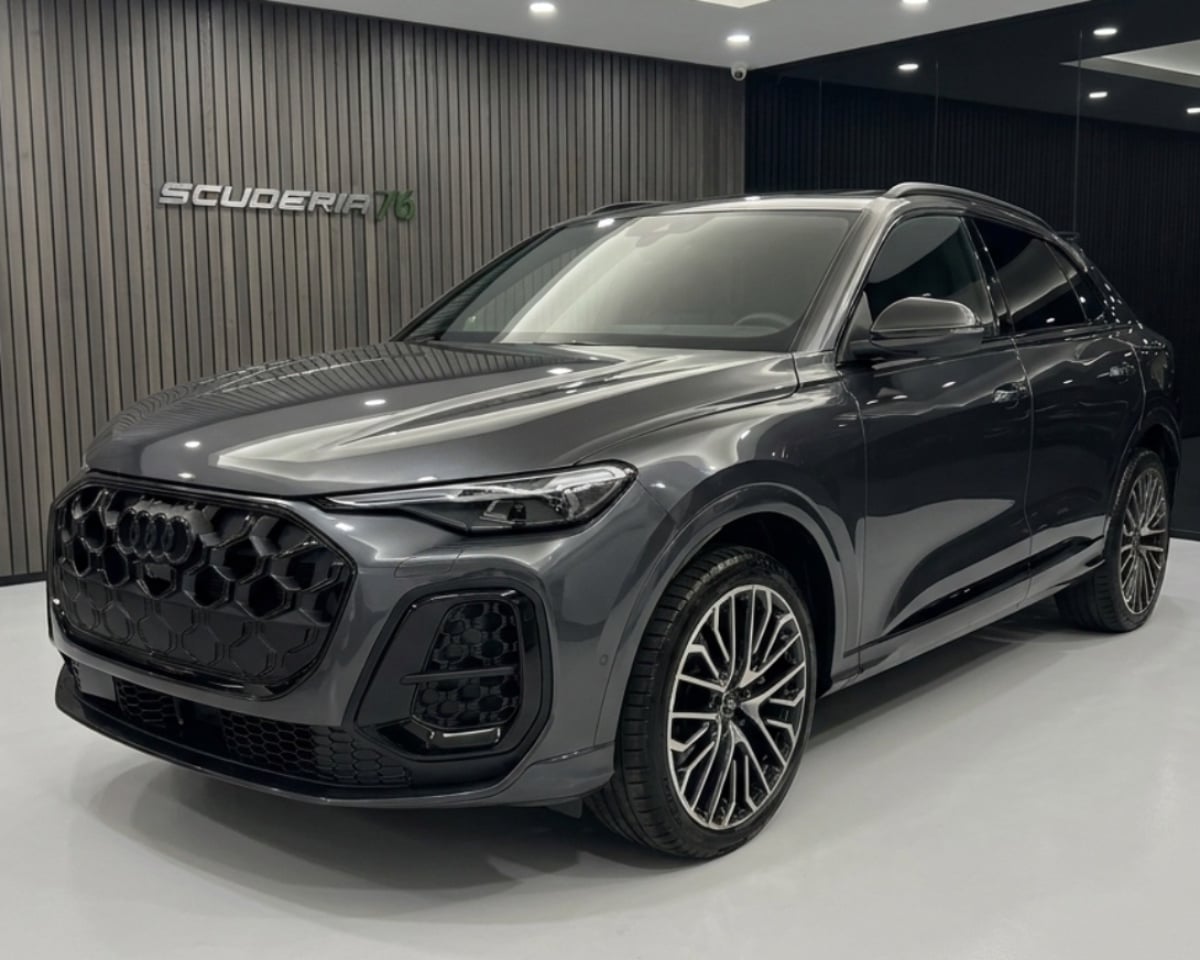 Audi SQ5 Sportback 3.0 tfsi mhev+ Sport Attitude quattro 367cv s-tronic, del 2026, 38 km, in vendita a Milano (MI)
