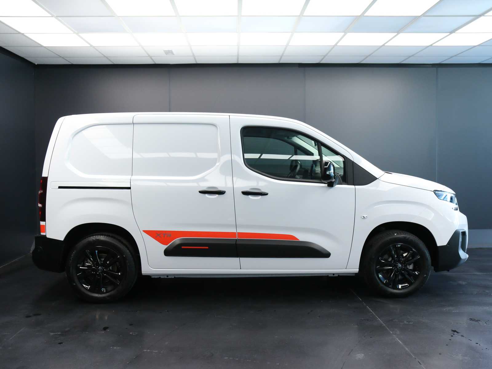 Citroen Berlingo 2024 Berlingo van M 1.5 bluehdi 100cv S&S Serie Speciale XTR - foto 4 di 4