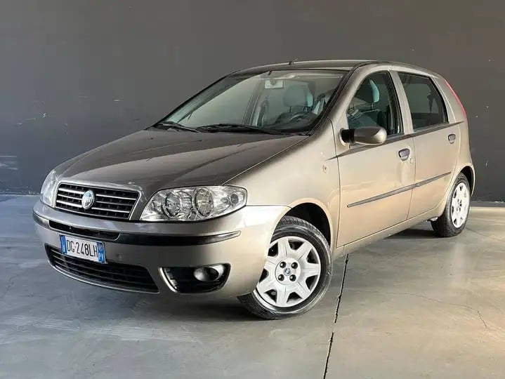 Fiat Punto 5p 1.2 Classic, del 2007, 151.000 km, in vendita a Cornaredo (MI)