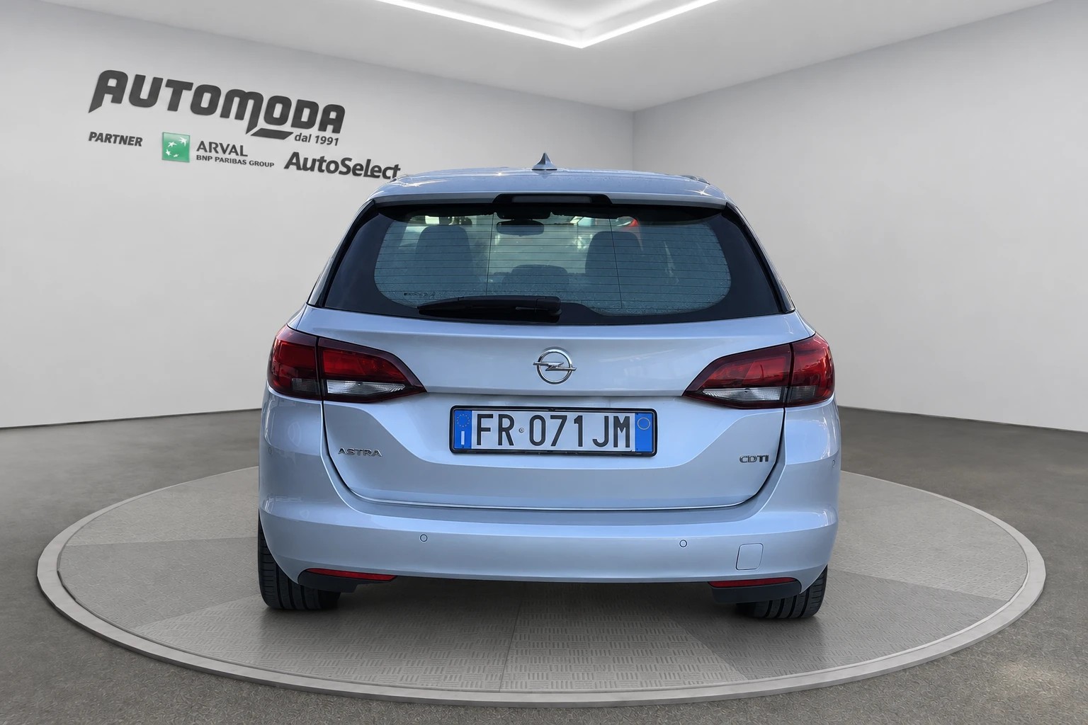 Opel Astra Sports Tourer 1.6 cdti Business s&s 110cv - foto 4 di 4