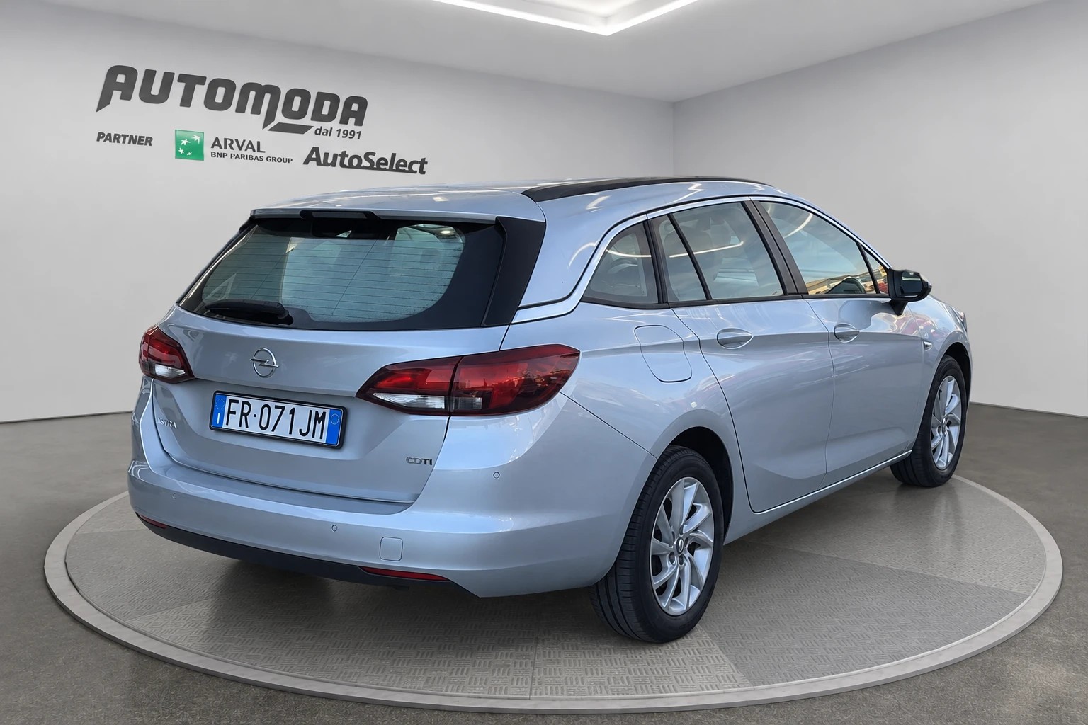 Opel Astra Sports Tourer 1.6 cdti Business s&s 110cv - foto 3 di 4