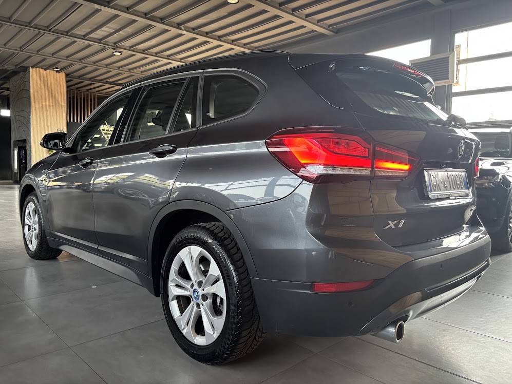 BMW X1 xdrive25e Business Advantage auto - foto 2 di 4