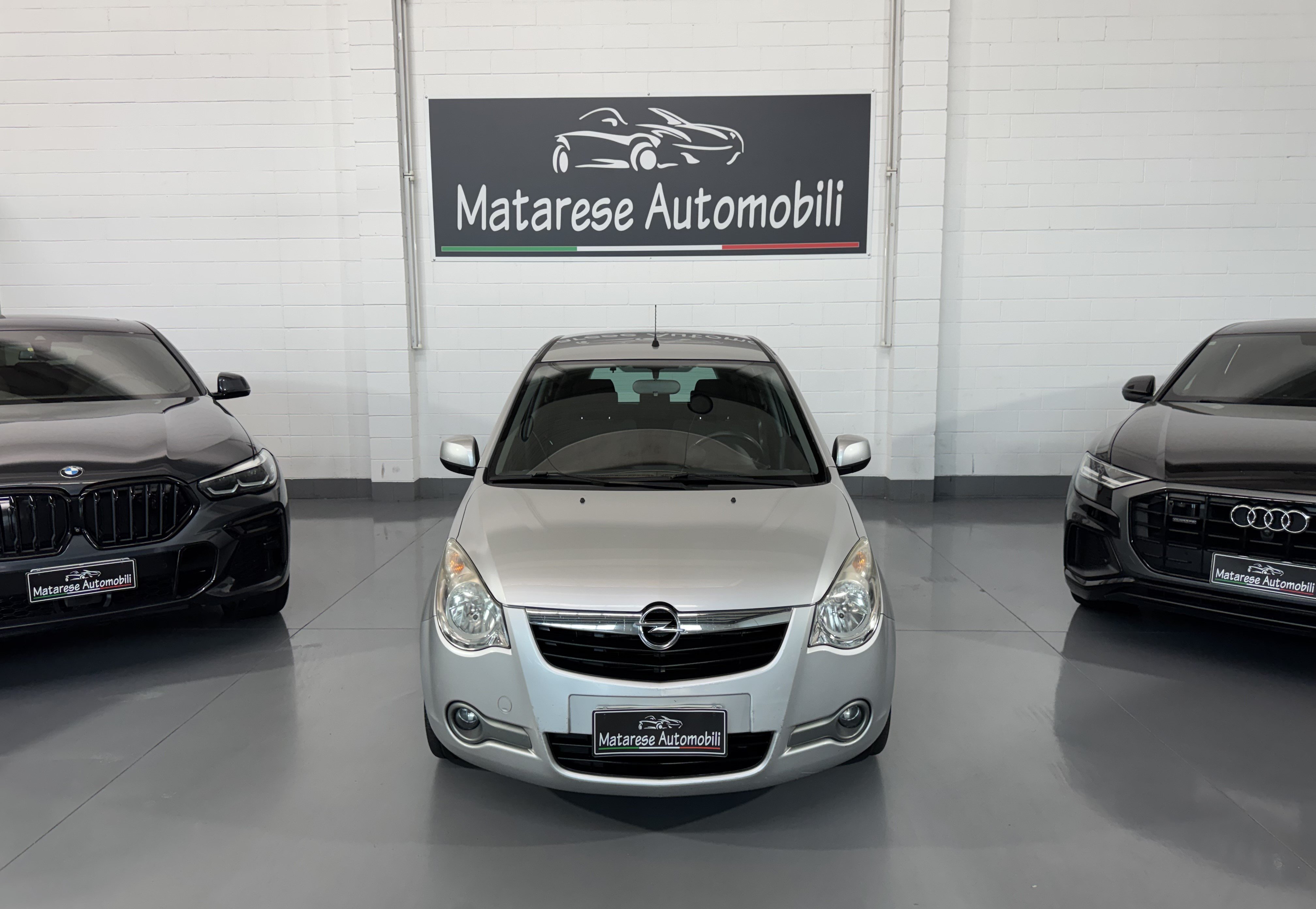 Opel Agila Enjoy 1.2cc 86cv 16V Unico proprietario OK Neopatentati - foto 2 di 4