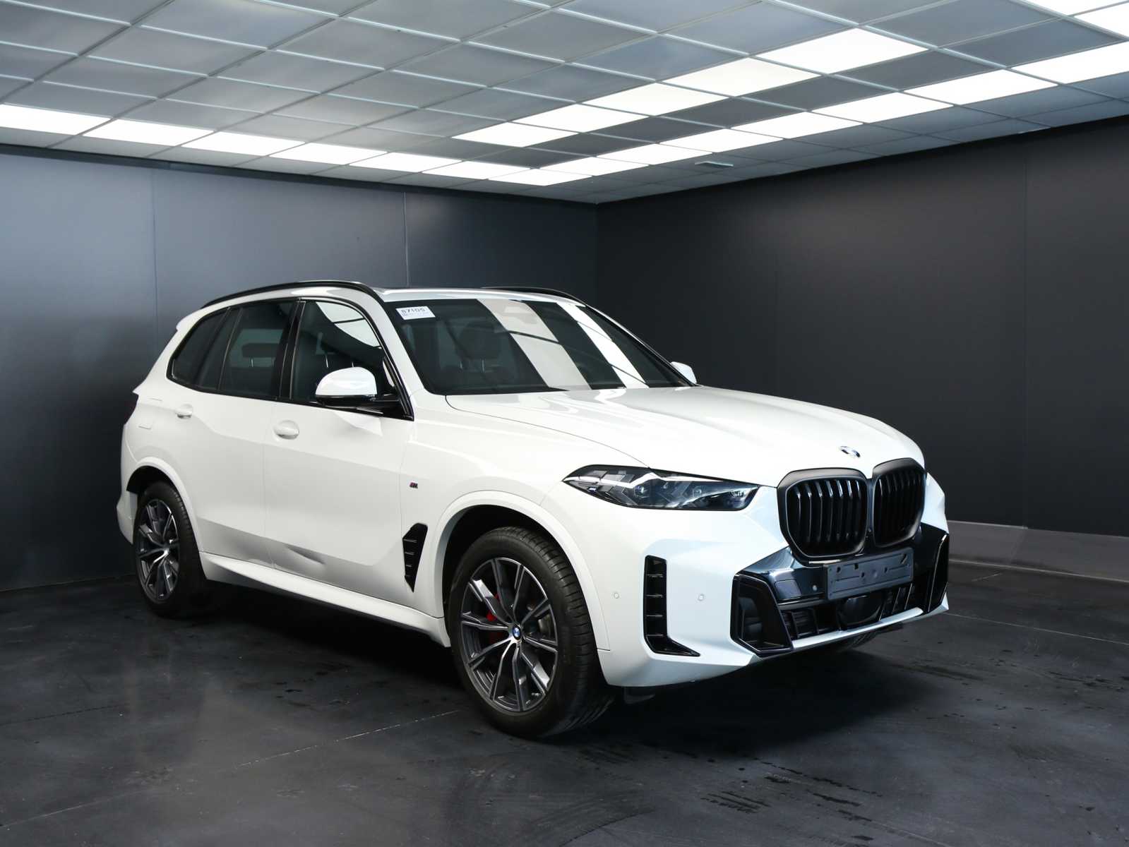 BMW X5 xdrive30d MSport Pro auto, del 2025, 7.500 km, in vendita a Venaria Reale (TO)
