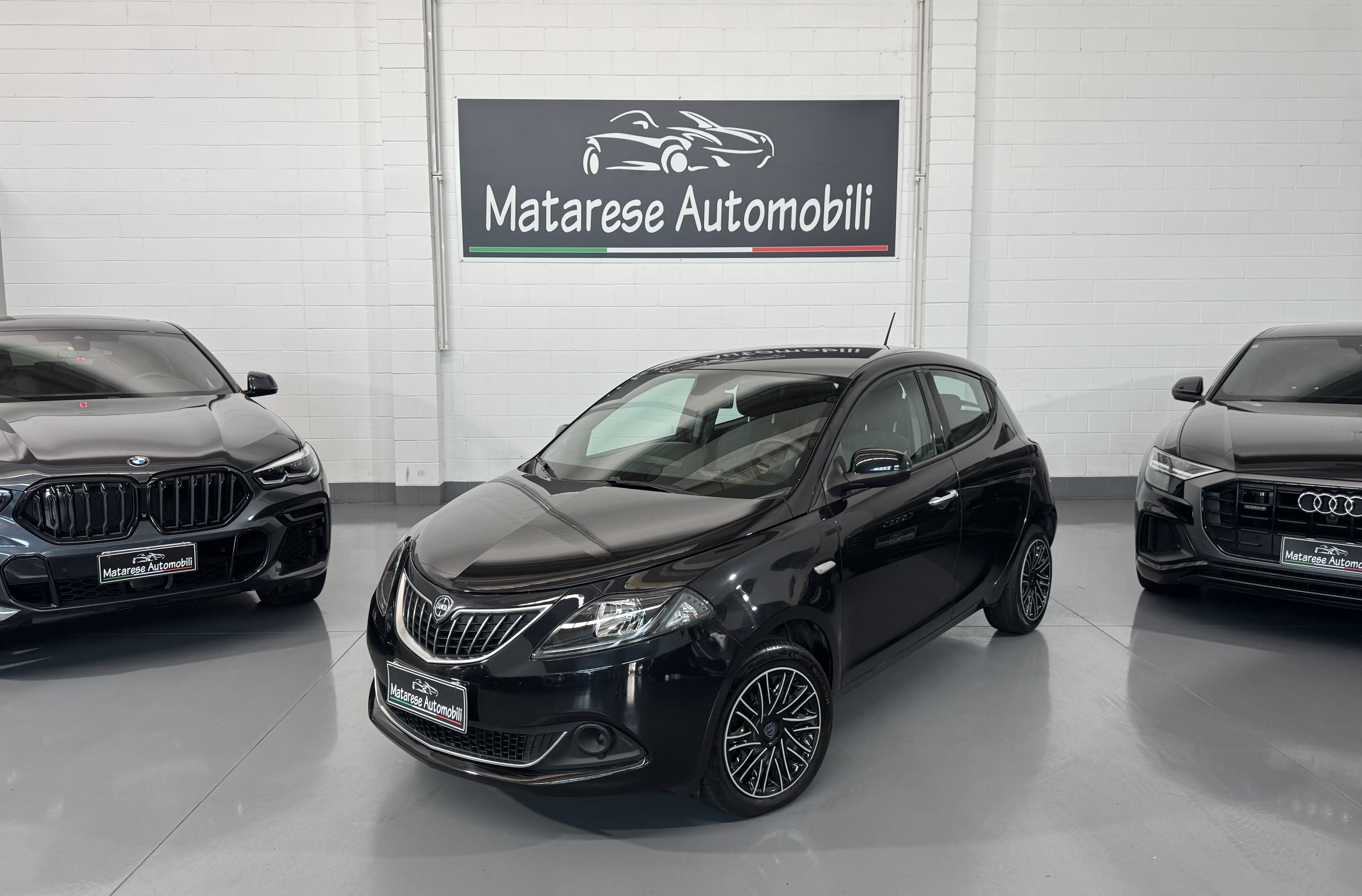 Lancia Ypsilon Hybrid 5p 1.0cc 70cv Bluetooth+Clima OK Neopatentati, del 2022, 21.307 km, in vendita a Cusago (MI)