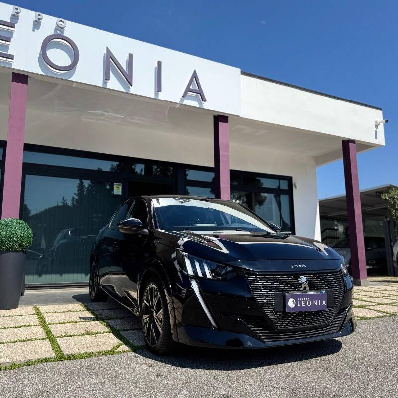 Peugeot 208 1.2 puretech GT s&s 130cv eat8 *GARANZIA 24 MESI*, del 2022, 64.550 km, in vendita a Frascati (RM)