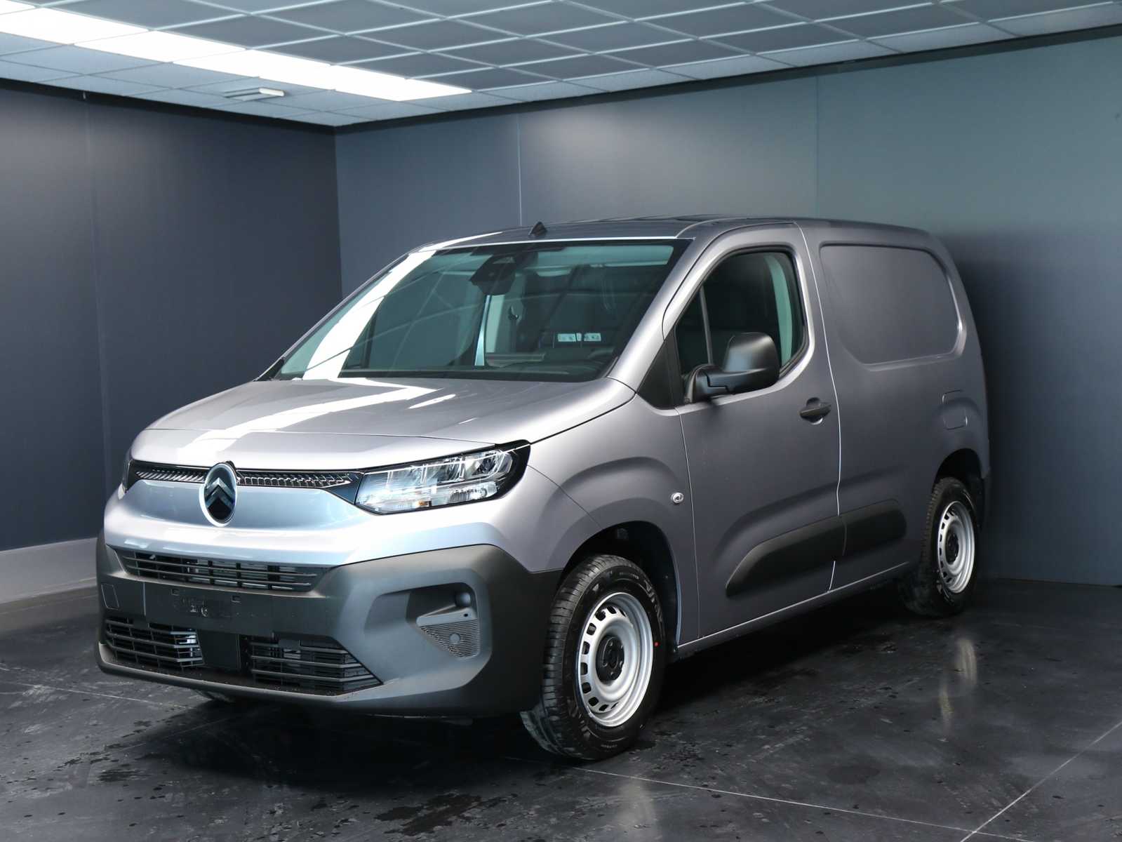 Citroën Berlingo 2024 Berlingo van M 1.5 bluehdi 100cv S&S 2p.ti, del 2026, in vendita a Venaria Reale (TO)