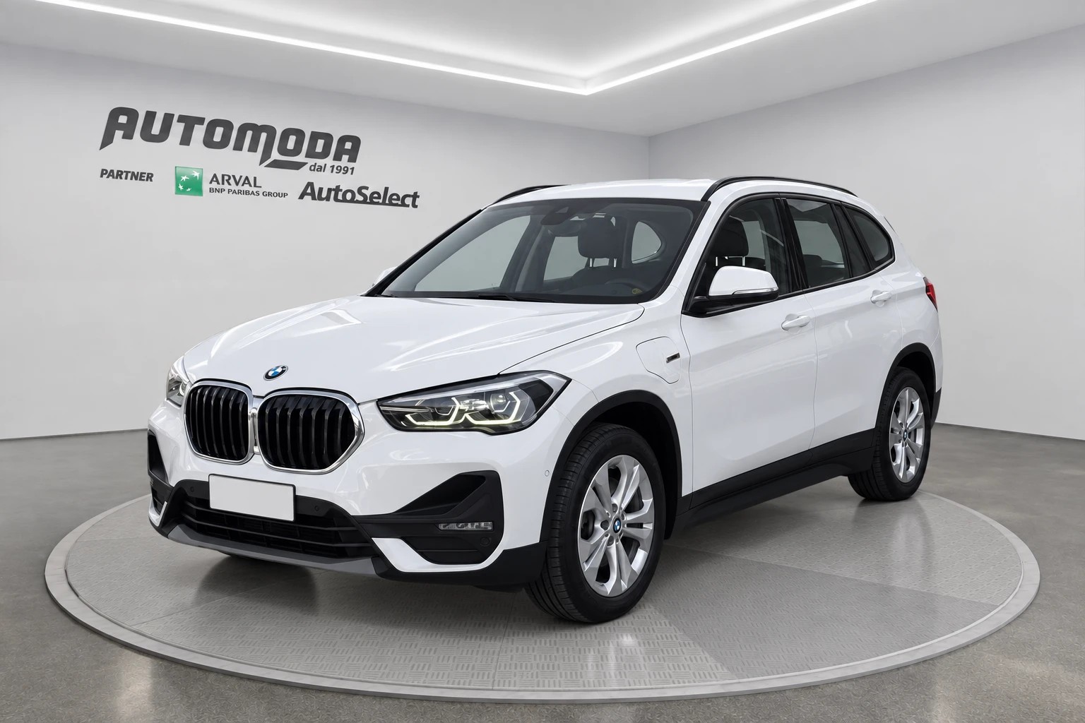 BMW X1 X Drive 25E Business Advantage automatico, del 2022, 51.472 km, in vendita a San Miniato (PI)