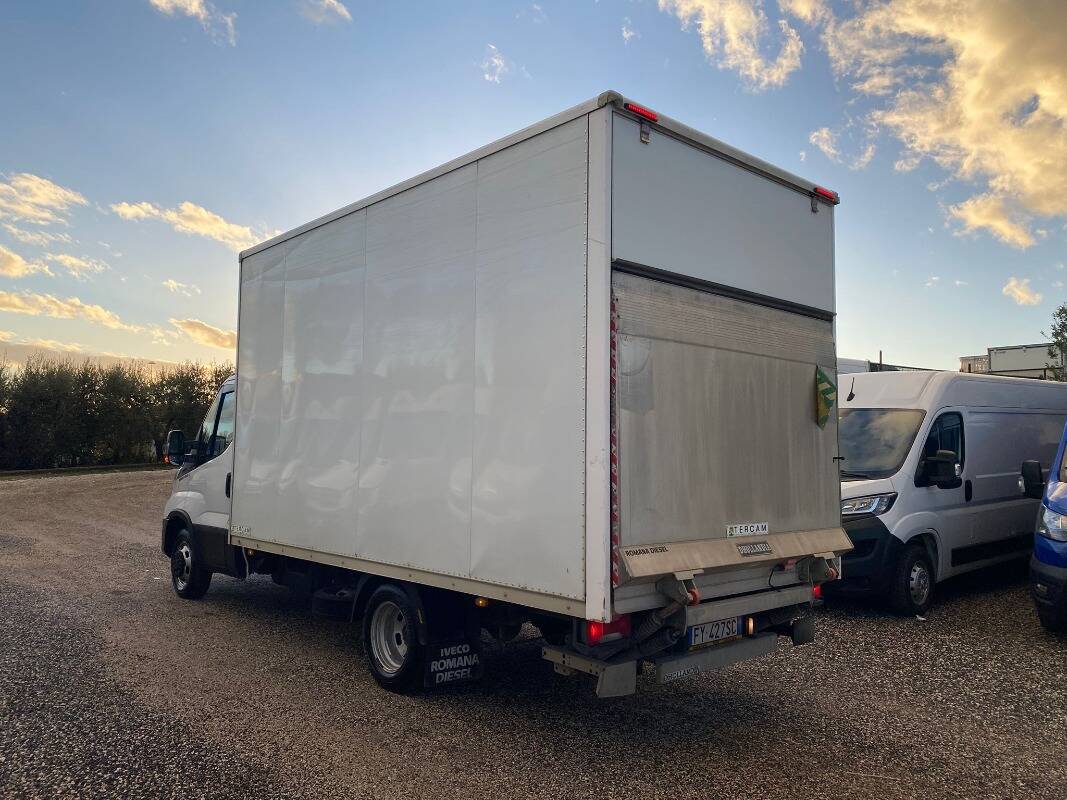 Iveco Daily 35C14 3450 E6 SPONDA IDRAULICA + PORTA LAT. - foto 5 di 17