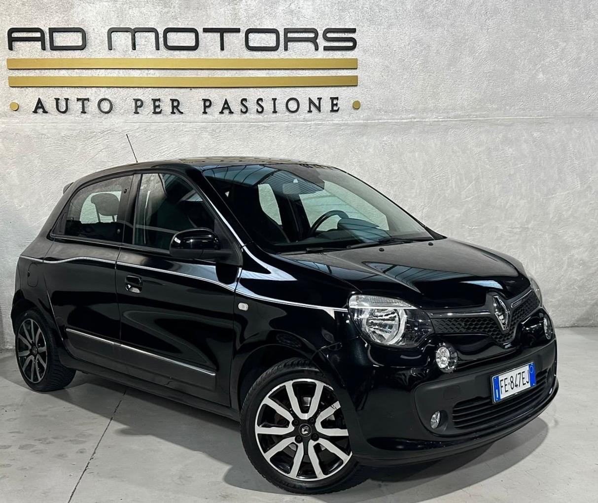 Renault Twingo Benzina Neopatentati, del 2015, 125.000 km, in vendita a Bareggio (MI)