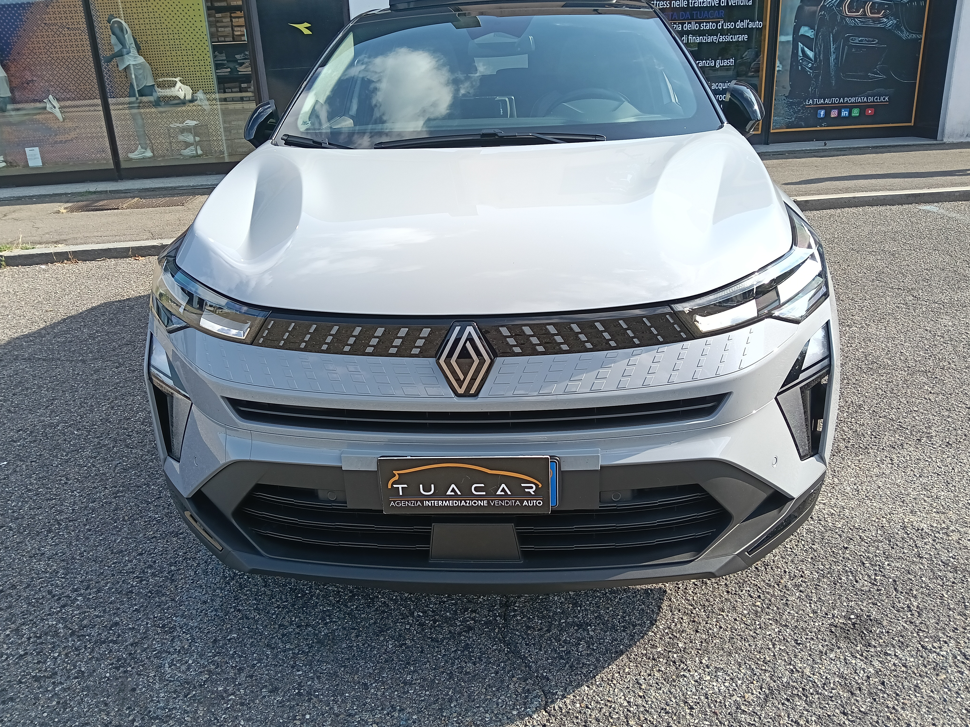 Renault Captur 1.0 eco-g Techno 100cv - foto 2 di 4