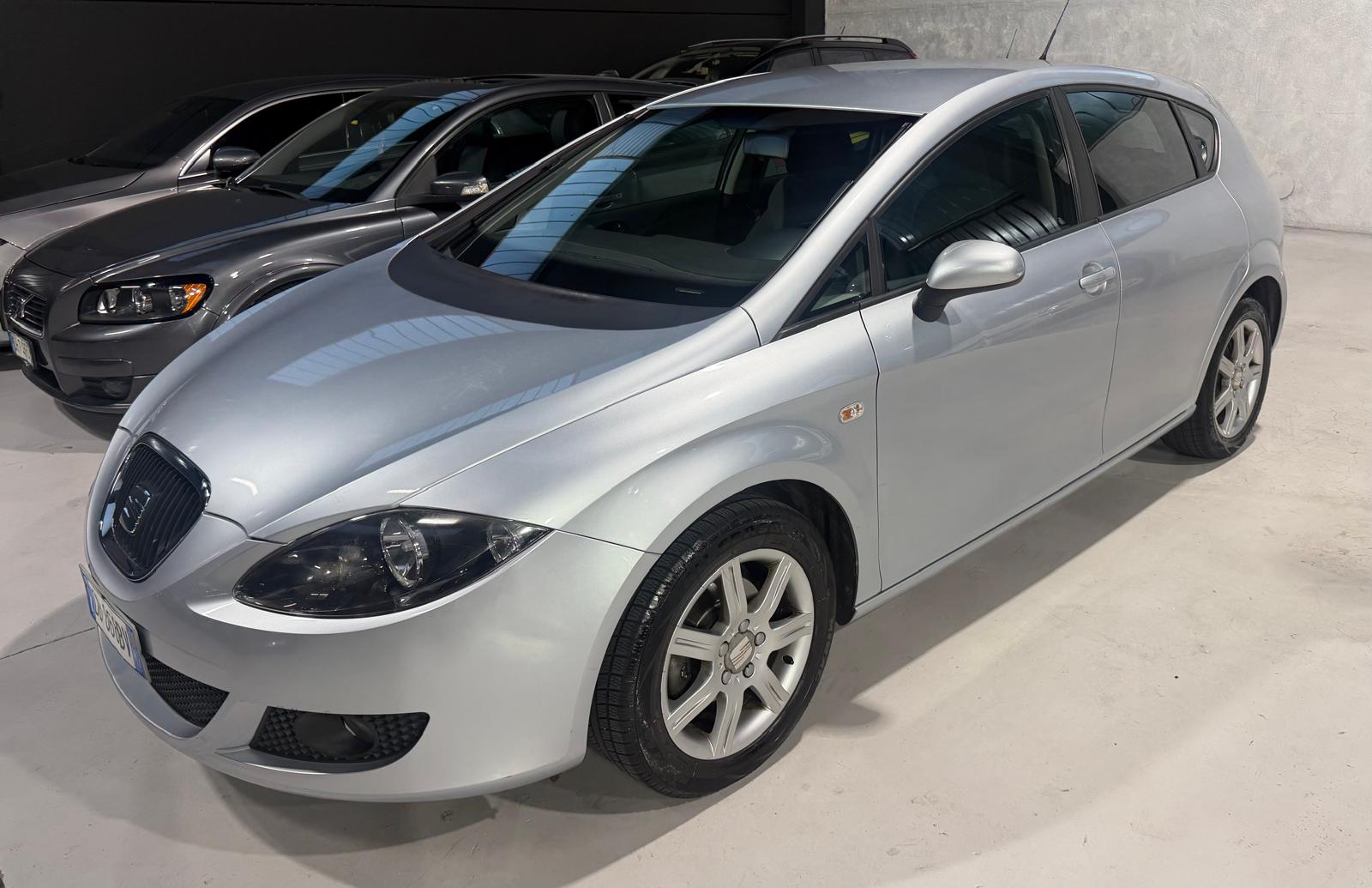 SEAT Leon 1.6 Benzina Neopatentati Cinghia OK - foto 3 di 4