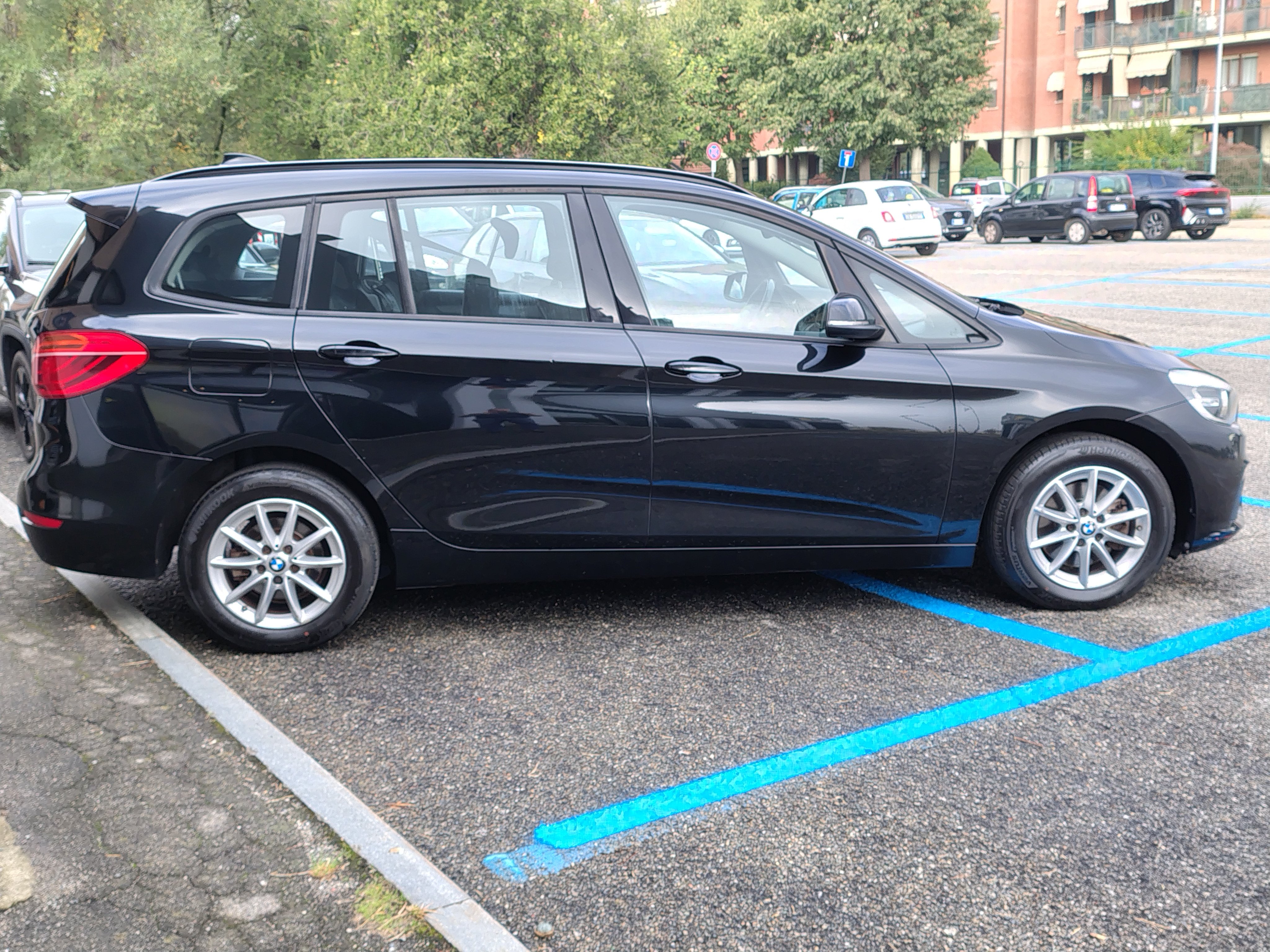 BMW 218 218d Gran Tourer 7p.ti auto - foto 4 di 4