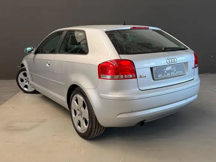 Audi A3 1.6 fsi Ambition 115cv FL - foto 4 di 4