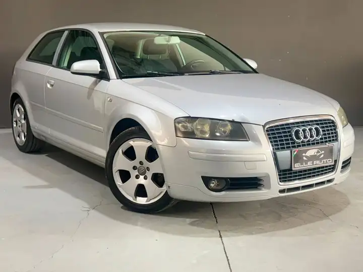 Audi A3 1.6 fsi Ambition 115cv FL - foto 3 di 4