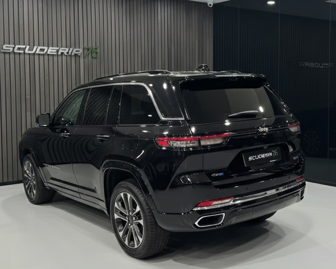 Jeep Grand Cherokee 2.0ATX PHEV 4Xe Grand Cherokee 2.0 atx phev Overland 4xe - foto 3 di 4