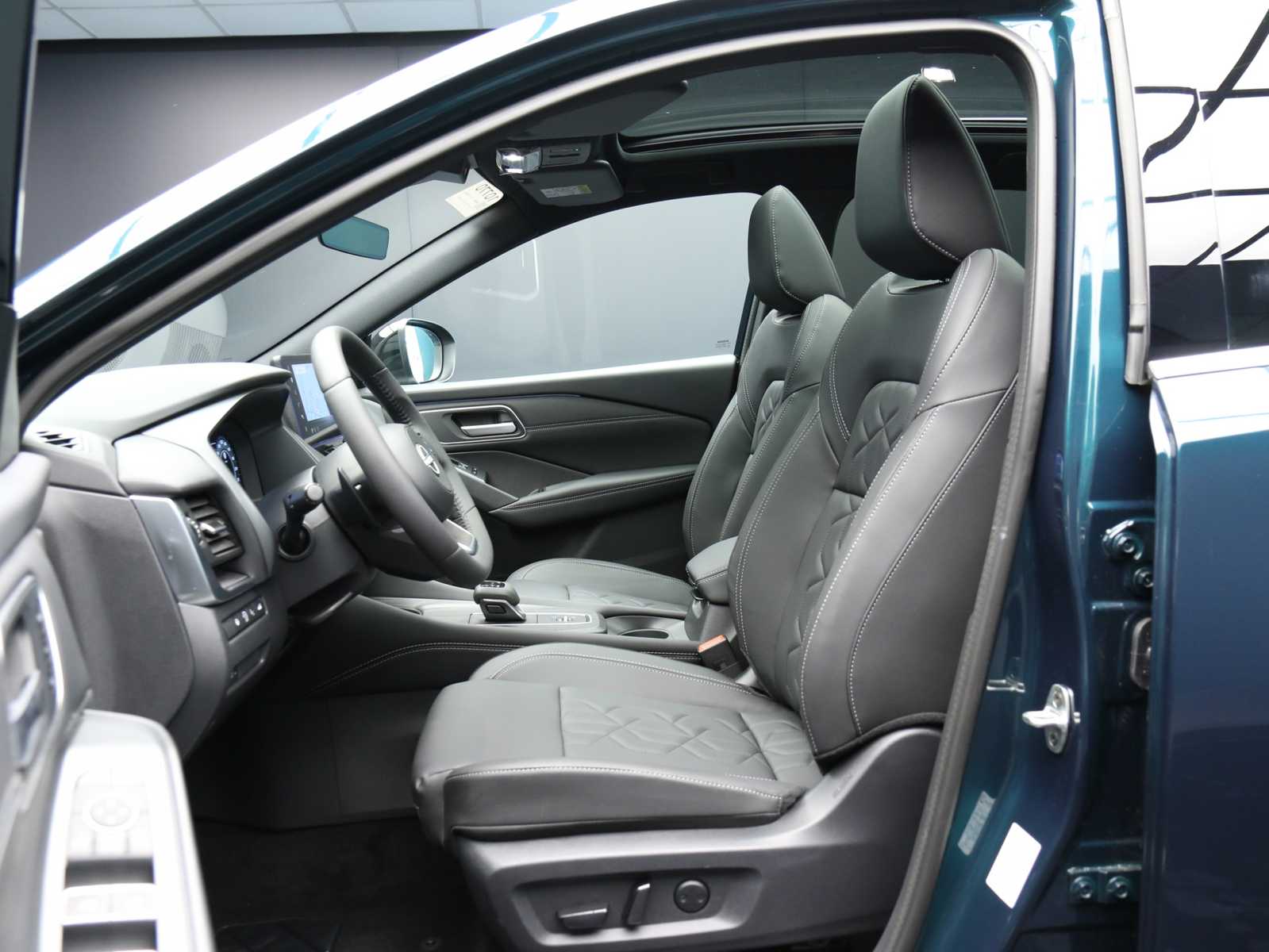 Nissan Qashqai 1.3 mhev Tekna 2wd 158cv xtronic - foto 4 di 4
