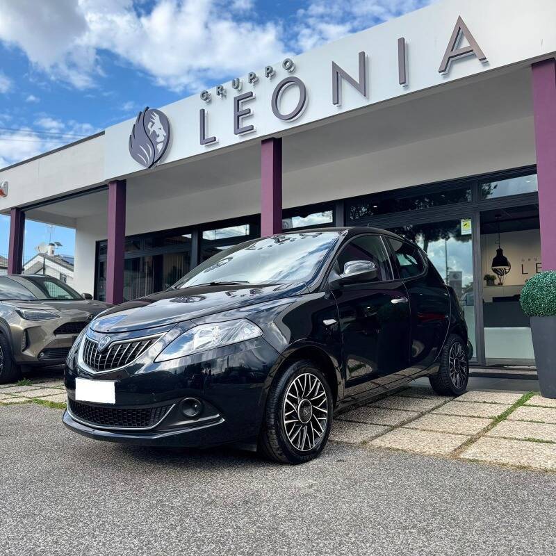 Lancia Ypsilon 1.0 firefly hybrid Gold Plus s&s 70cv 5 posti *GARANZIA 24 MESI* - foto 3 di 20