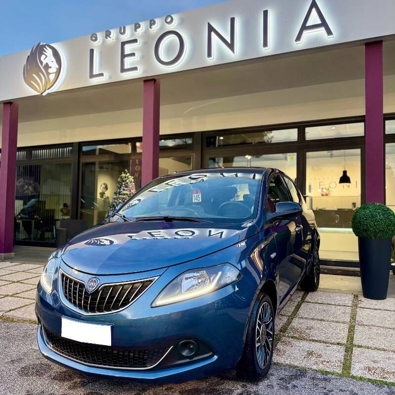 Lancia Ypsilon 1.0 firefly hybrid Gold Plus s&s 70cv 5 posti *GARANZIA 24 MESI* - foto 3 di 20