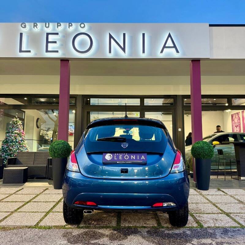 Lancia Ypsilon 1.0 firefly hybrid Gold Plus s&s 70cv 5 posti *GARANZIA 24 MESI* - foto 5 di 20