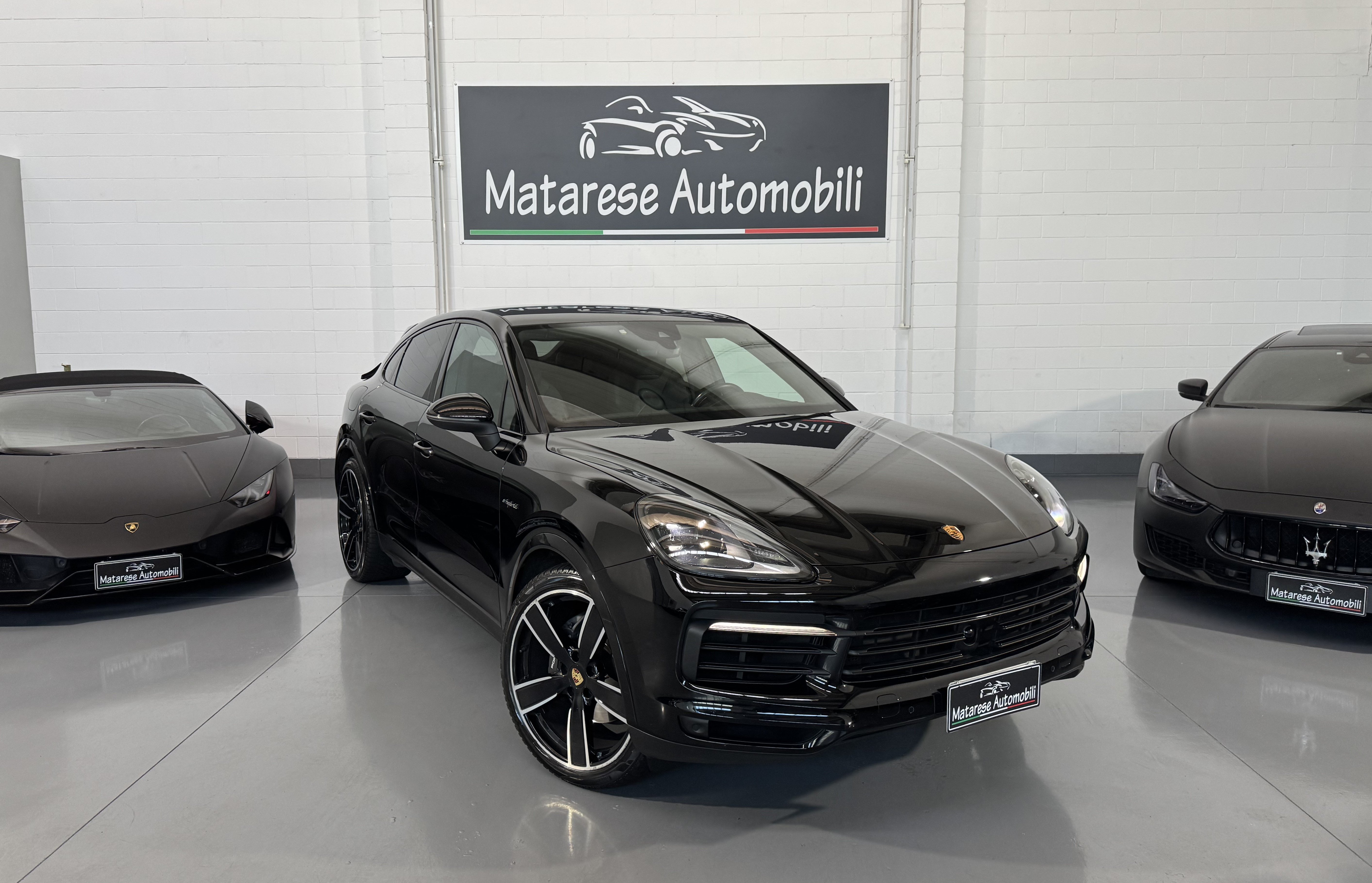 Porsche Cayenne coupè E-Hybrid 3.0cc 340cv Tetto panoramico Iva Esposta - foto 4 di 4