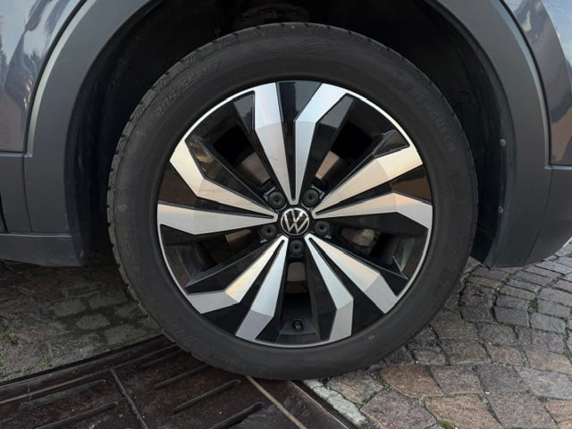 Volkswagen T-Cross 1.0 tsi Style 95cv - foto 4 di 4