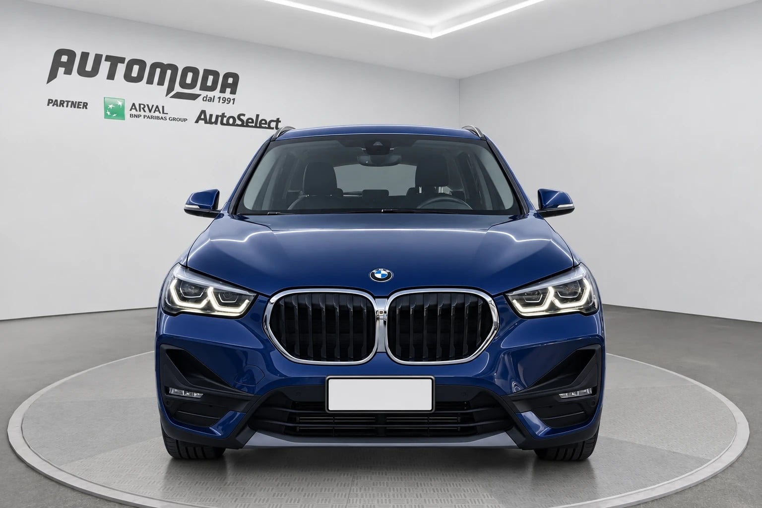 BMW X1 X Drive 25E Business Advantage automatico - foto 2 di 4