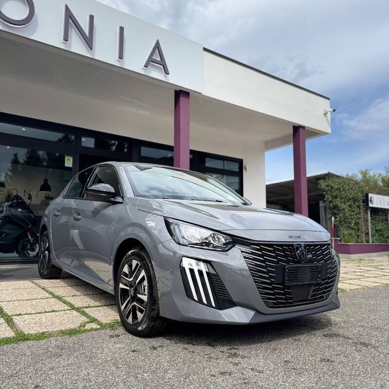 Peugeot 208 1.2 puretech Allure s&s 100cv Usato a Frascati