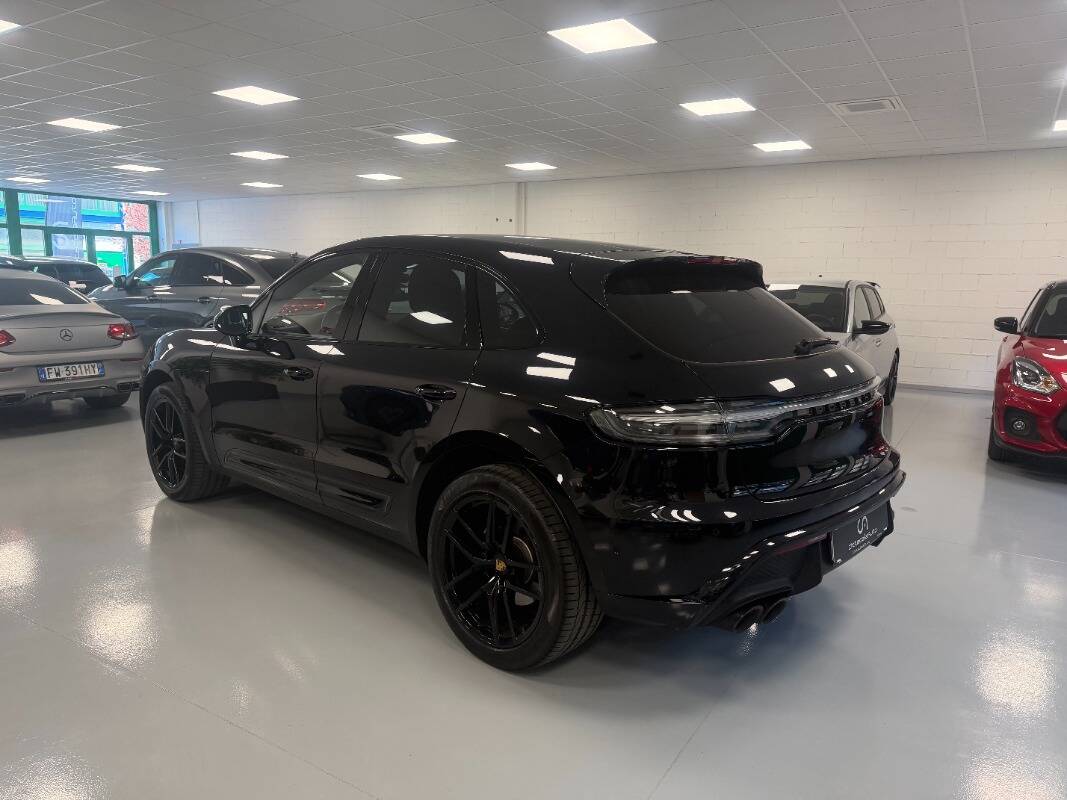 Porsche Macan 2.0 265cv pdk - foto 4 di 24