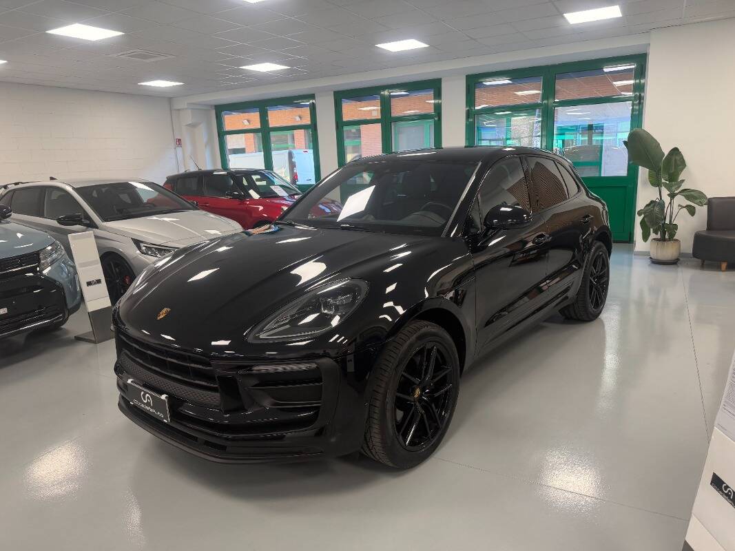 Porsche Macan 2.0 265cv pdk - foto 3 di 24