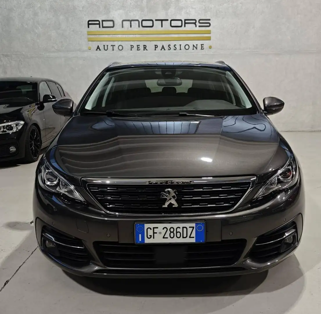 Peugeot 308 SW 1.5 bluehdi Active s&s 130cv my20 - foto 2 di 4