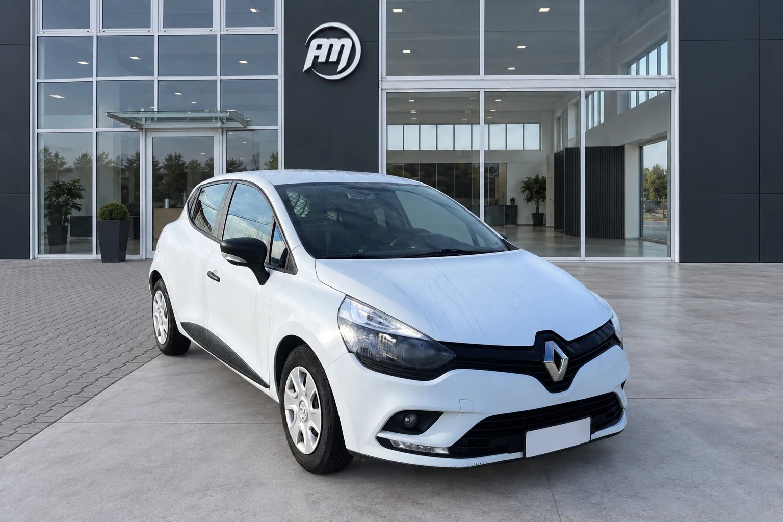 Renault Clio IV 2017 Clio AUTOCARRO N1 2POSTI - foto 3 di 4