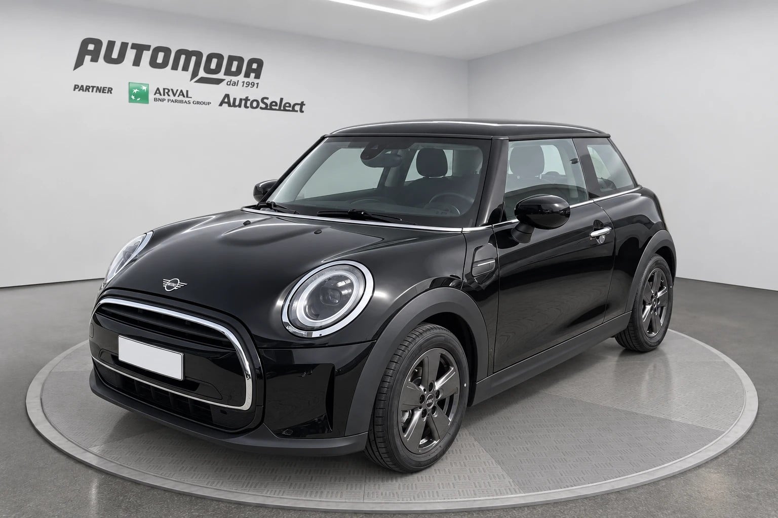 MINI Cooper Mini 3p 1.5 Cooper Essential Premium Mid Package KM0 auto, del 2023, 25 km, in vendita a San Miniato (PI)
